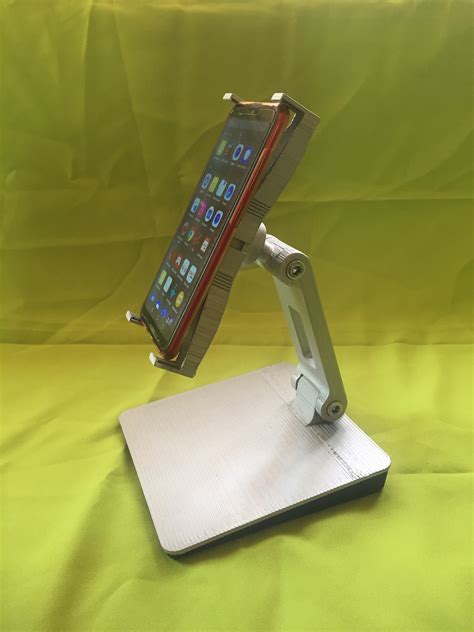 Revolutionize Your iPad Setup with a Custom 3D Printed Stand!